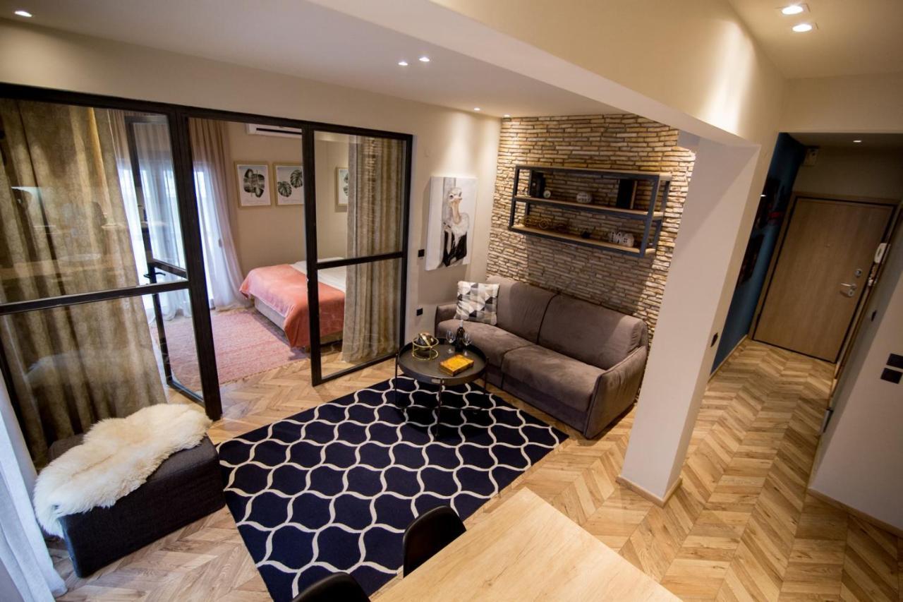 Thess Cozy Living Apartment Tesalonika Bagian luar foto